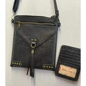 Stone Mountain Black Tooled Leather Crossbody Paisley Print Matching Card Holder